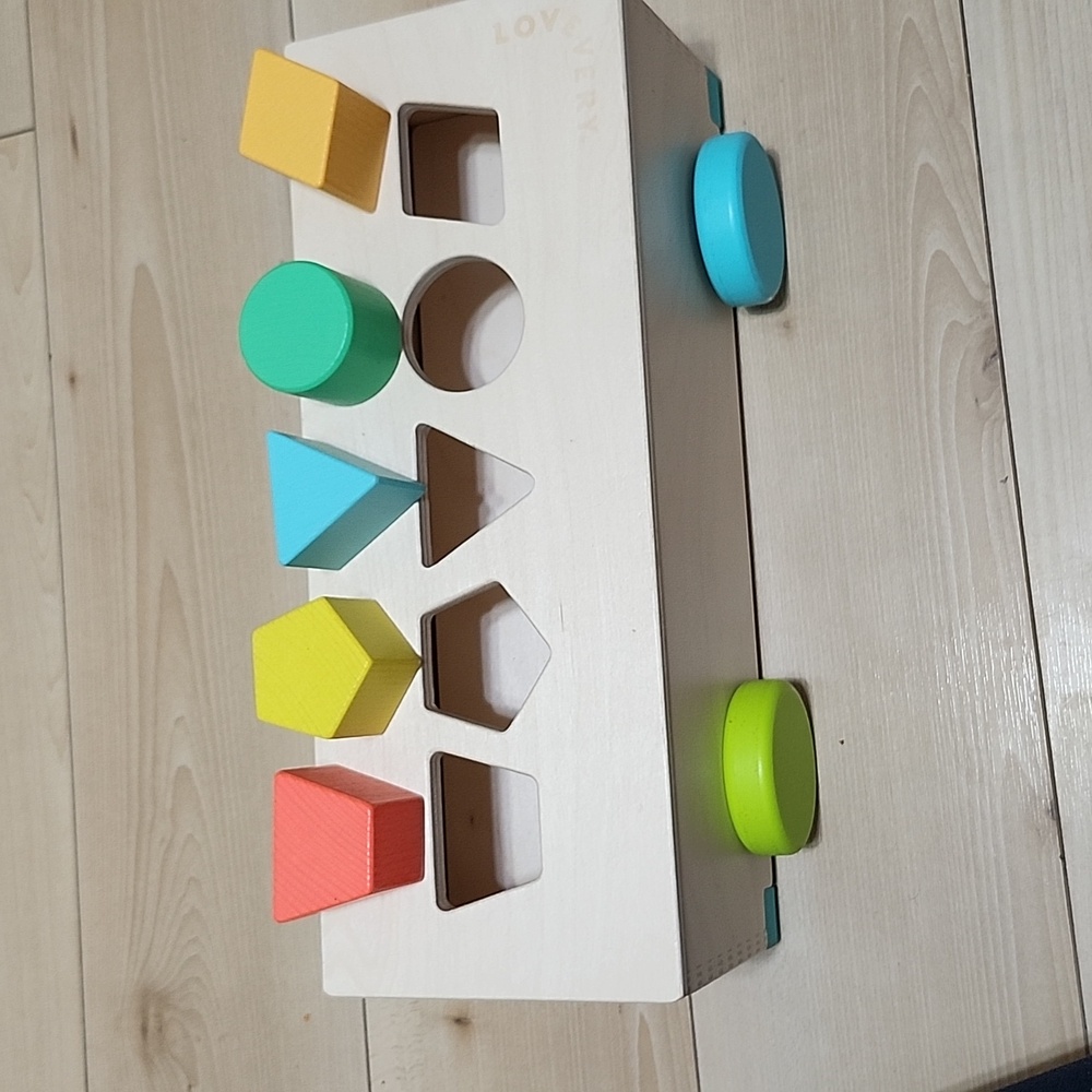 Lovevery wooden storage box qty 1
